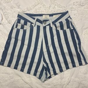 High Rise Stripped Jean Short (size 4)